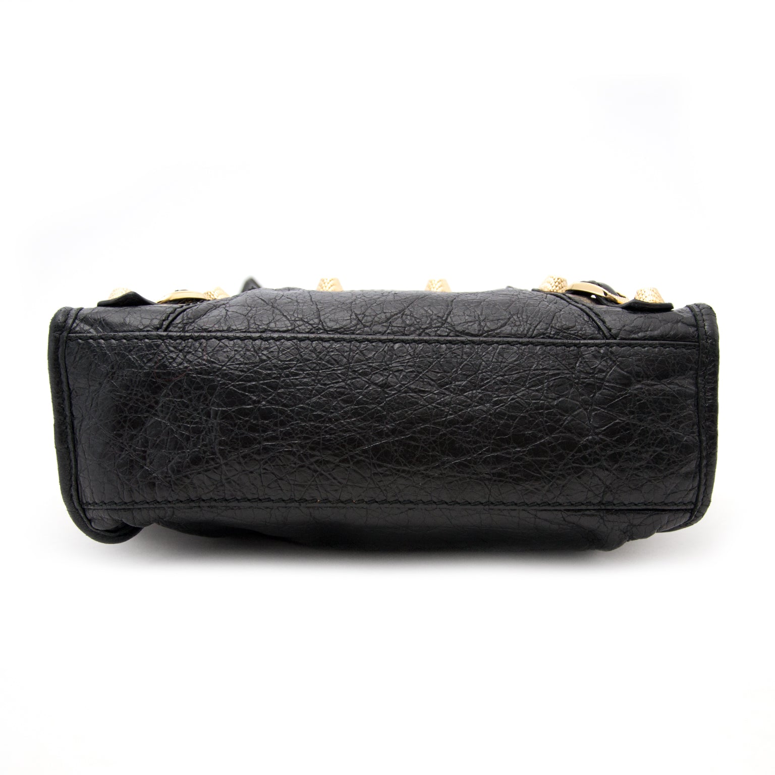 Buy authentic Balenciaga at Labellov.com