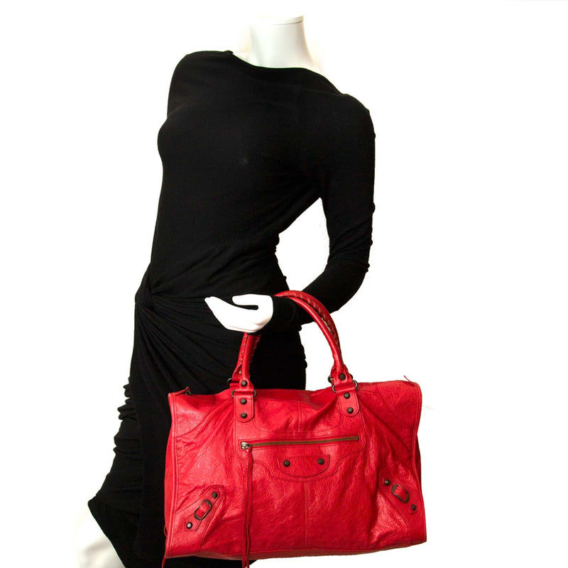 balenciaga red leather work bag now for sale at labellov vintage fashion webshop belgium