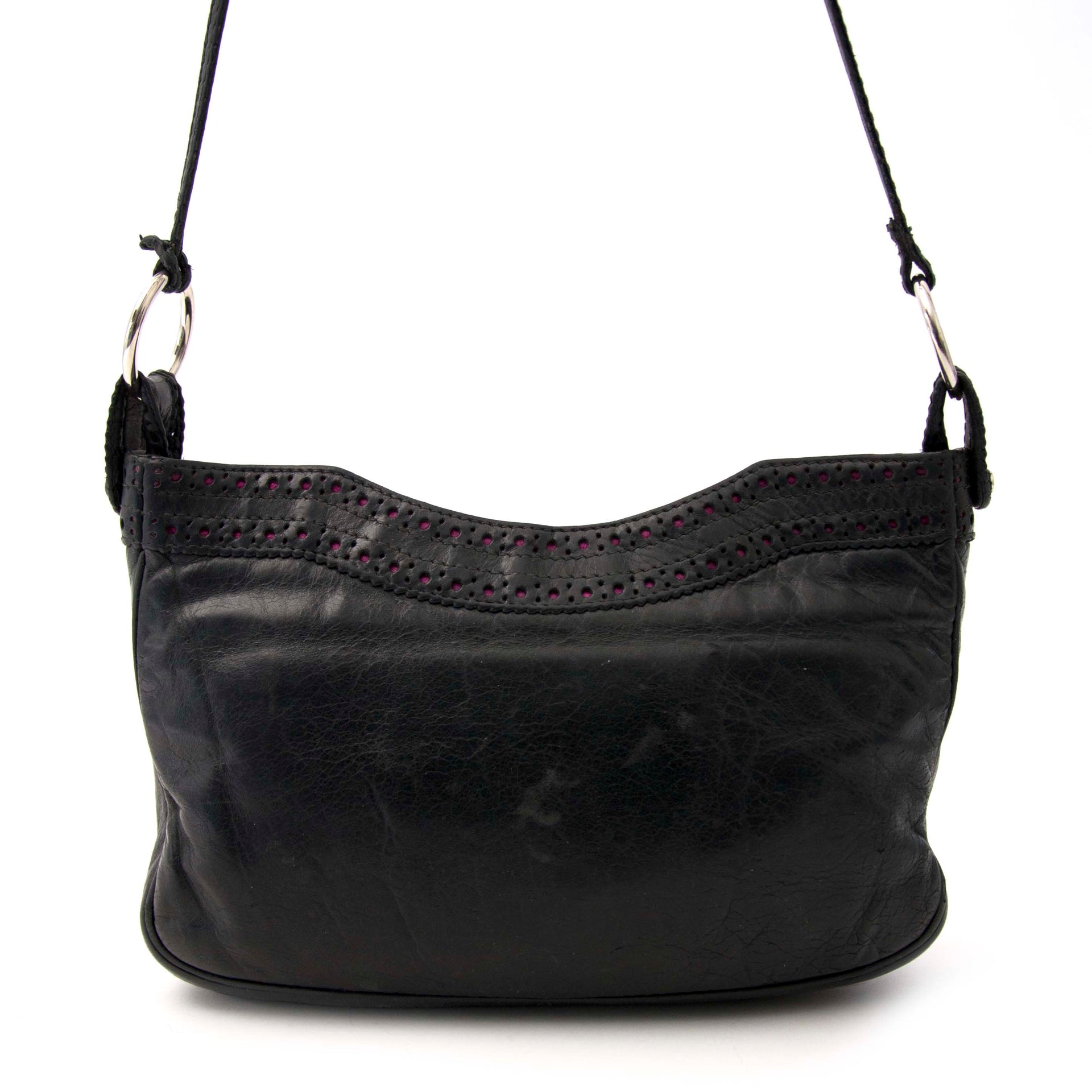 acheter en ligne chez labellov.com pour le meilleur prix balenciaga hip leather shoulder bag