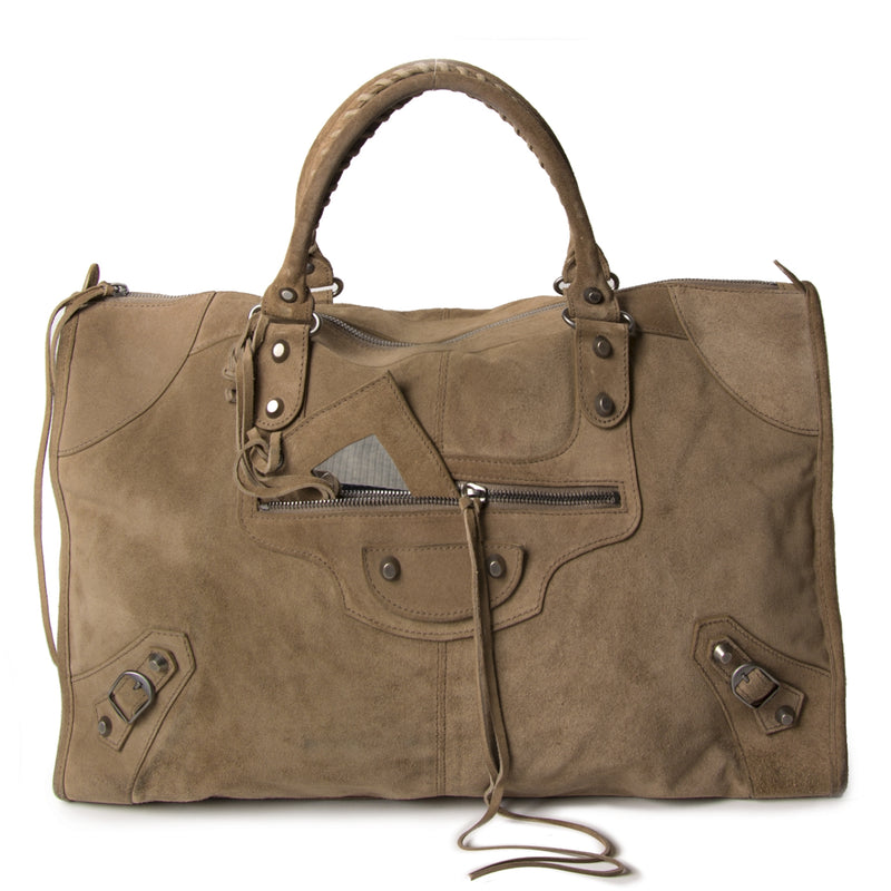 koop Balenciaga Beige Suede City handbag bij labellov aan de beste prijs
