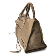 achetez Balenciaga Beige Suede City handbag sur labellov pour le meilleur prix
