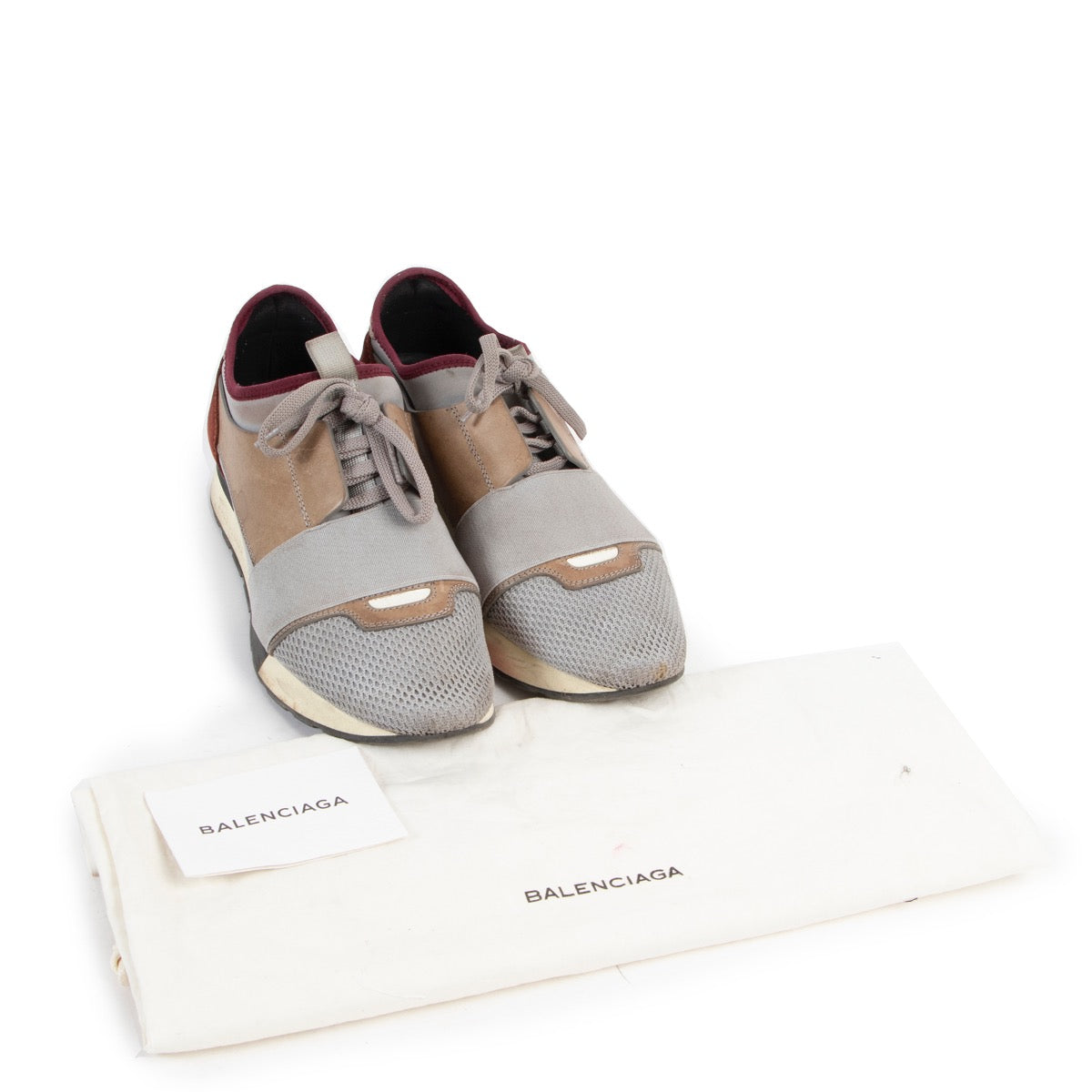Shop safe online 100% authentic second hand Balenciaga Multicolor Sneakers - Size 38 at Labellov in Antwerp.