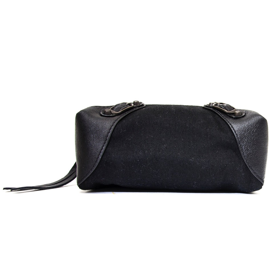 acheter en ligne pour le meilleur prix sac NEW Balenciaga Black Pouch comme neuf