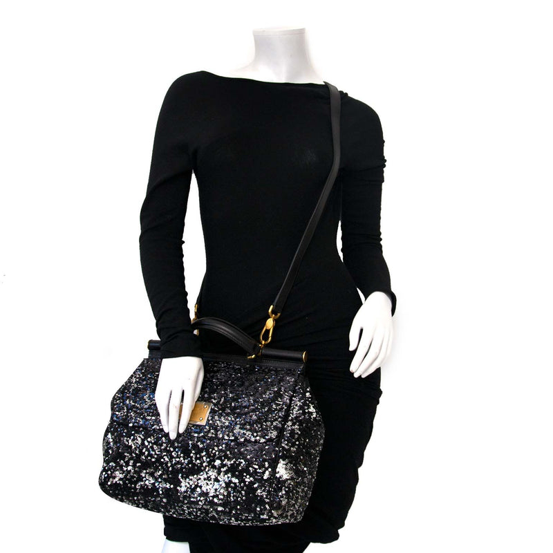 secondhand D&G bag with detachable strap