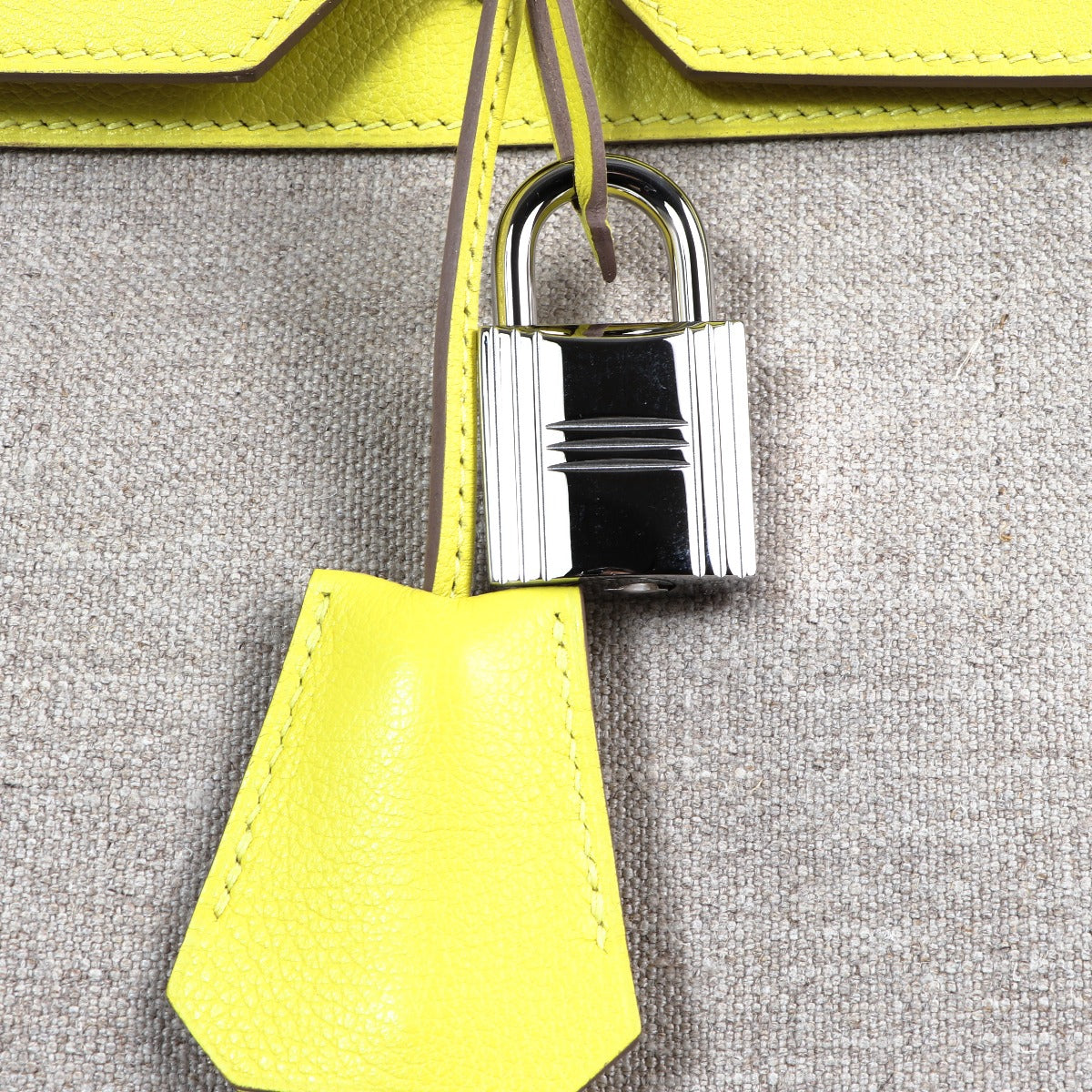 achetez seconde main luxe Hermès Haut A Courroies 50 Birkin HAC chez labellov bruxelles, labellov anvers, labellov knokke