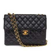 shop your vintage Chanel Vintage Classic Flap Bag Black at the best price