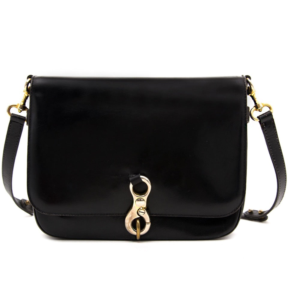 shop your designer luxury Delvaux Black Leather Shoulderbag at the best price seocndhand