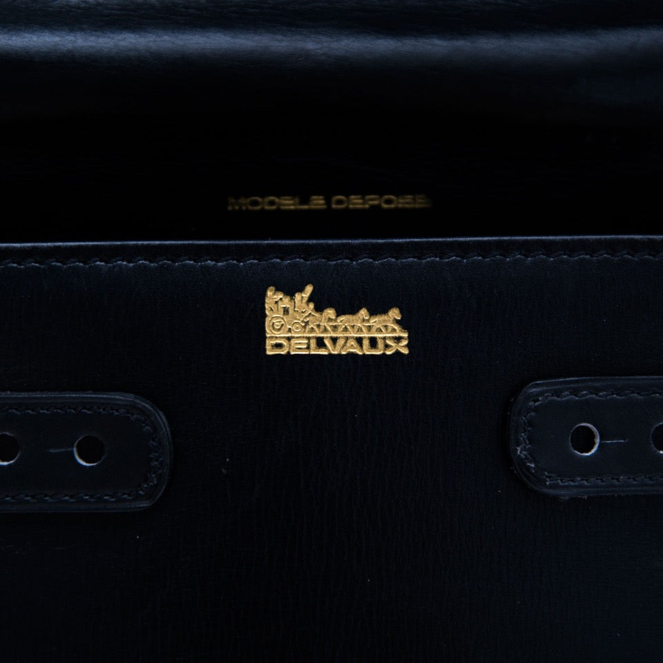 achete ren ligne comme neuf sac a main Delvaux Black Leather Shoulderbag