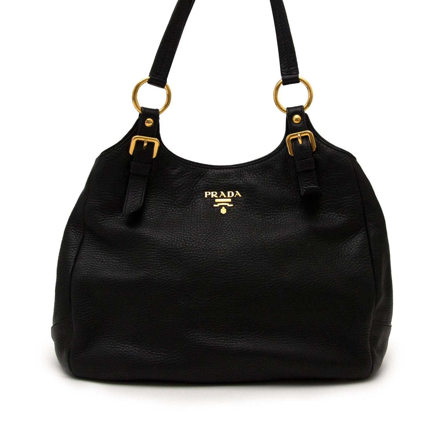 Authentieke Prada Black Schoudertas leder en nylon voor de juiste prijs bij LabelLOV vintage webshop. Prada Black Shoulder Bag Leather and nylon. Veilig online winkelen. Luxe, vintage, mode. Antwerpen, België.
