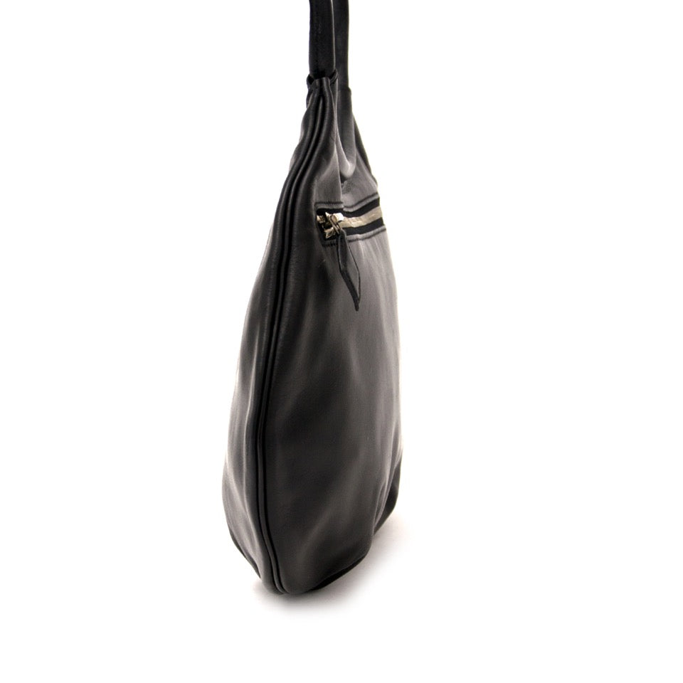 koop veilig online aan de beste prijs tweedehands Hermès Black Cacahuete Plum Leather Oval Shoulder Bag