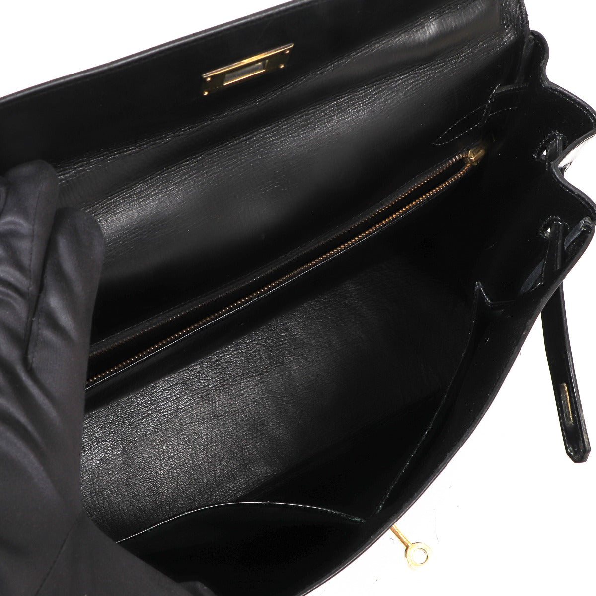 achetez hermes kelly vintage chez labellov antwerp, labellov bruxelles et labellov knokke
