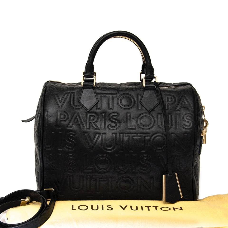 acheter en ligne pour le meilleur prix sac a main Louis Vuitton Limited Edition Black Embossed Leather Speedy Cube Bag