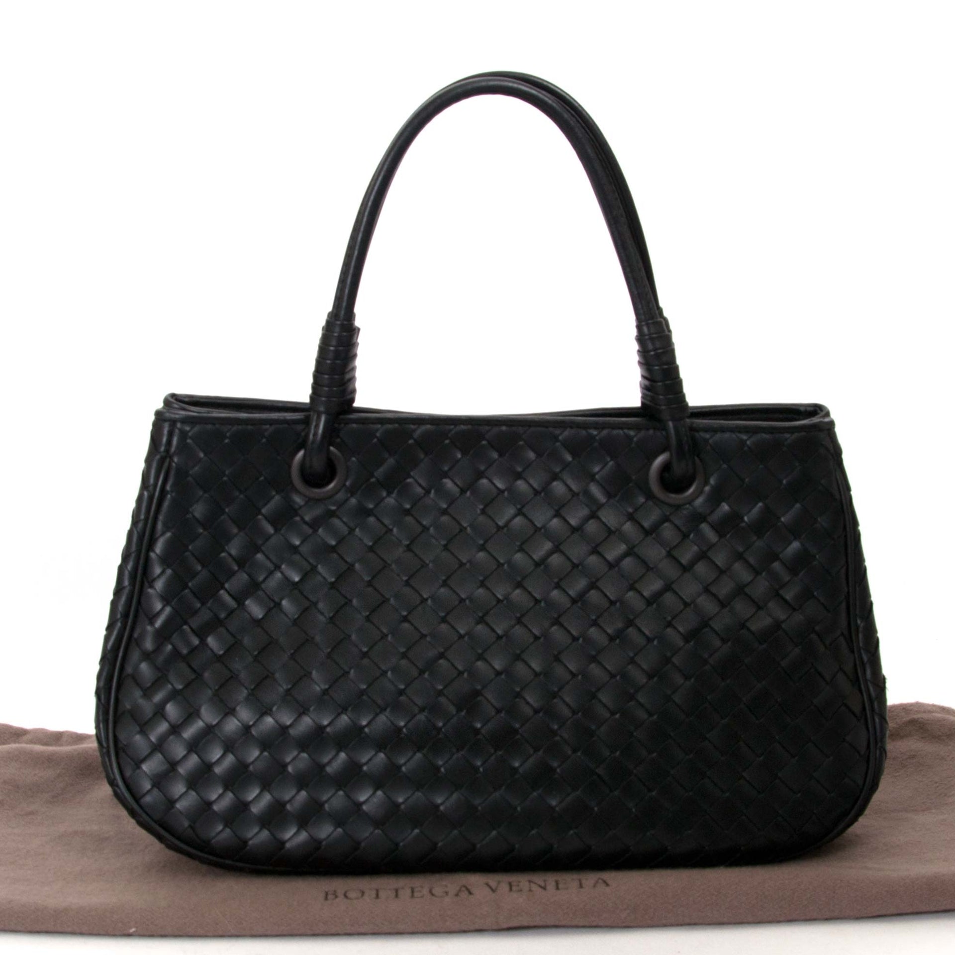 koop Bottega Veneta Black Leather Small Shopping Bag bij labellov aan de beste prijs