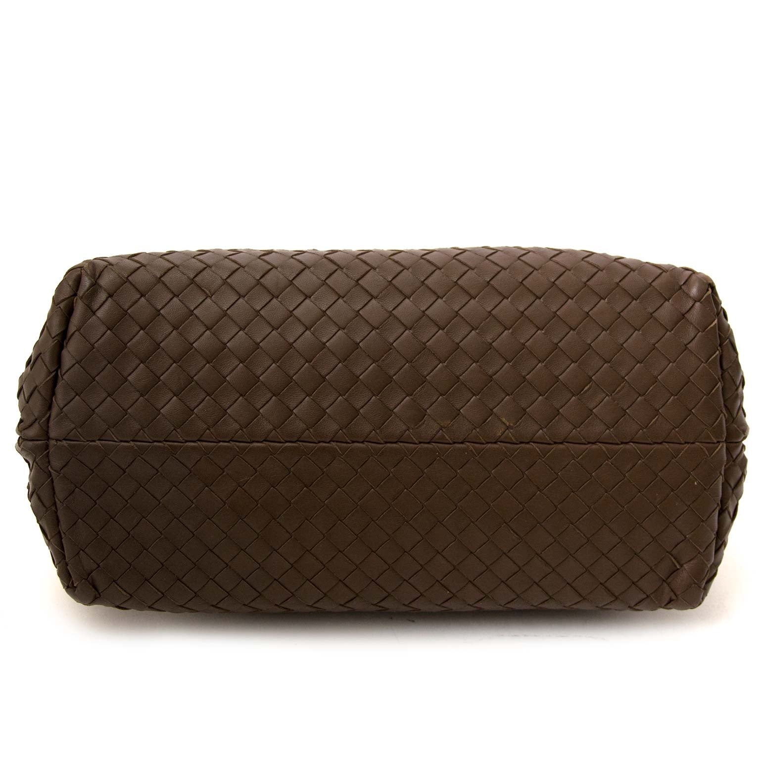 Buy authentic Bottega Veneta vintage bags now online at Labellov vintage fashion webshop