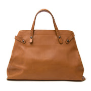 We buy and sell your secondhand designer handbag for the best price.