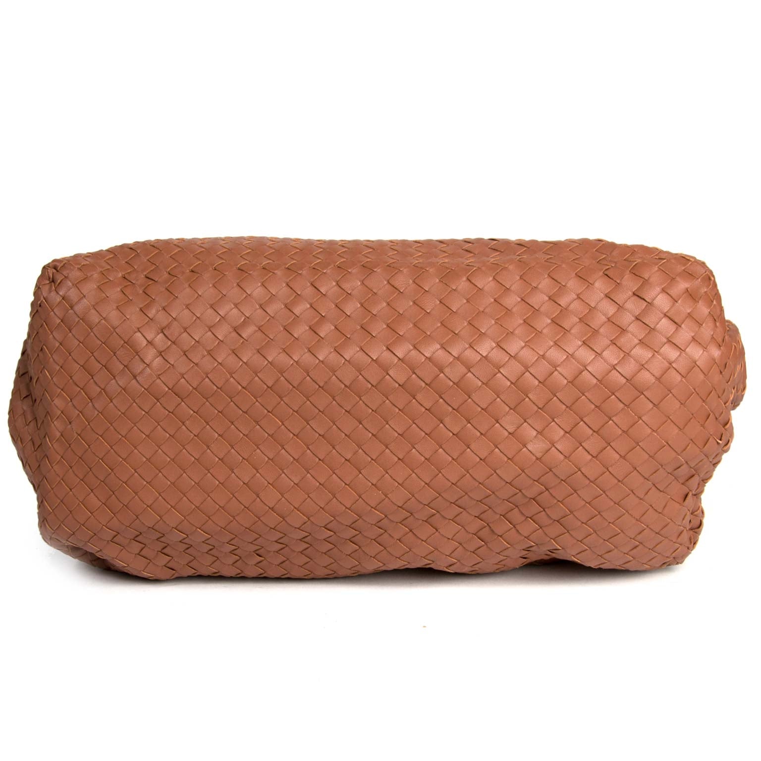 Buy and sell designer wish bags for the best price at Labellov.