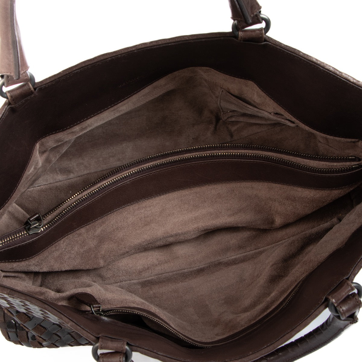 Shop an authentic second hand Bottega Veneta Brown Leather Top Handle on Labellov.com