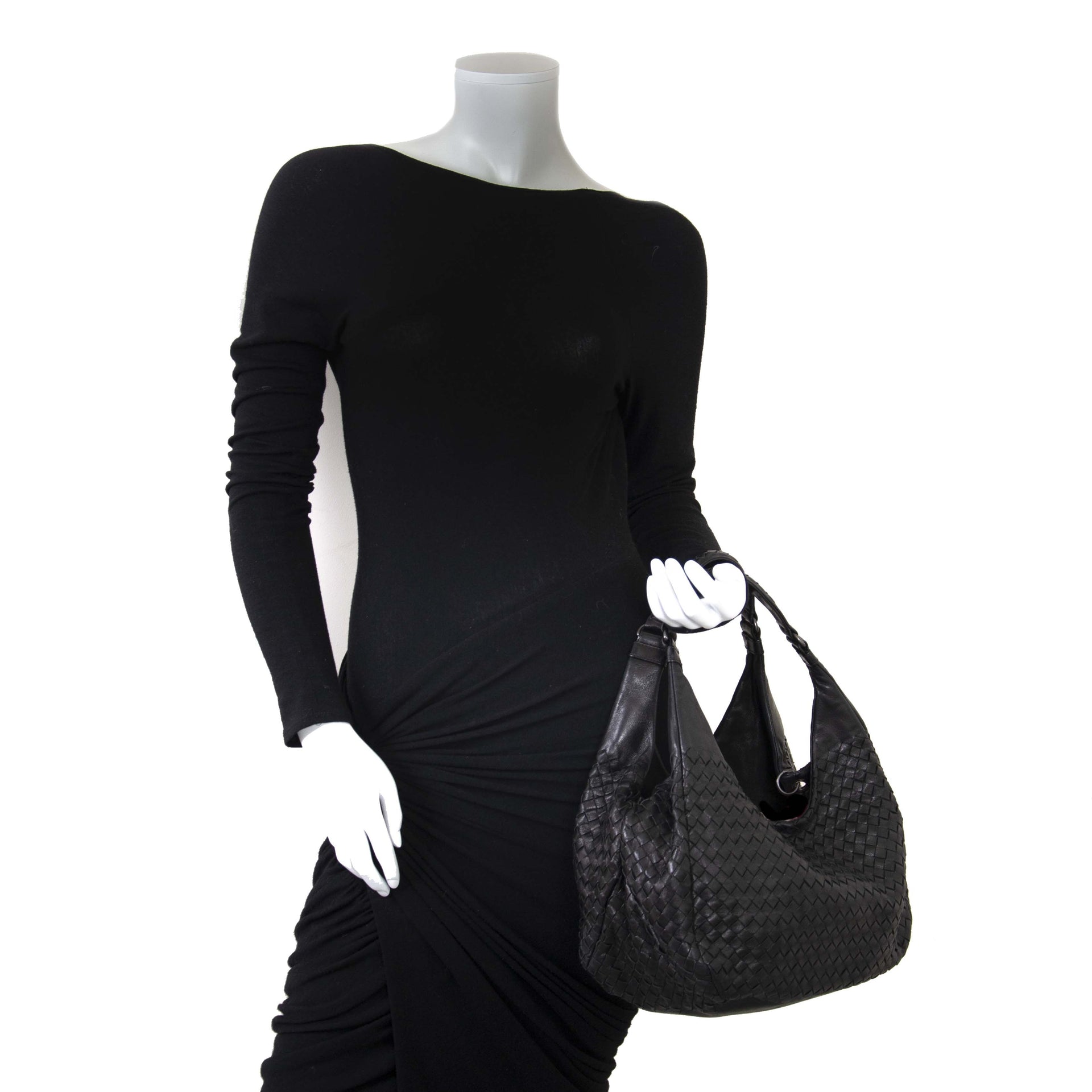 Bottega Veneta Black Intrecciato Nappa Shoulder Bag now for sale at labellov vintage fashion webshop belgium