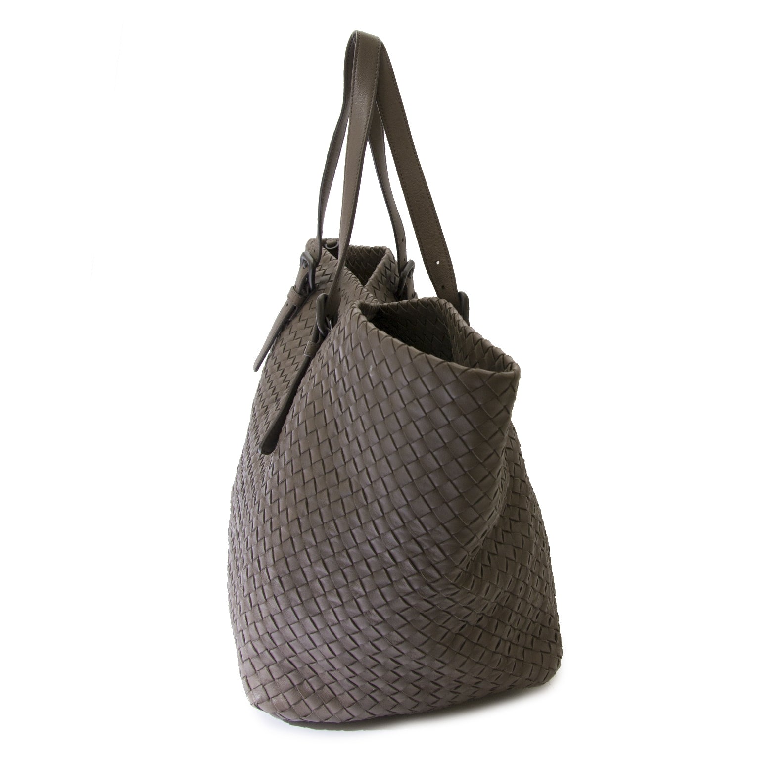 bottega veneta intrecciato nappa large cesta bag now for sale at labellov vintage fashion webshop belgium