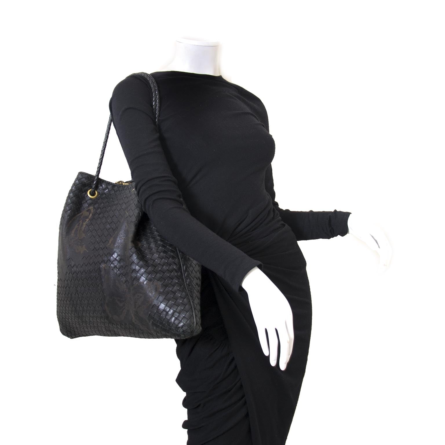Bottega Veneta Waxed Leather Intrecciato Farfalle Drawstring Bag Nero Black