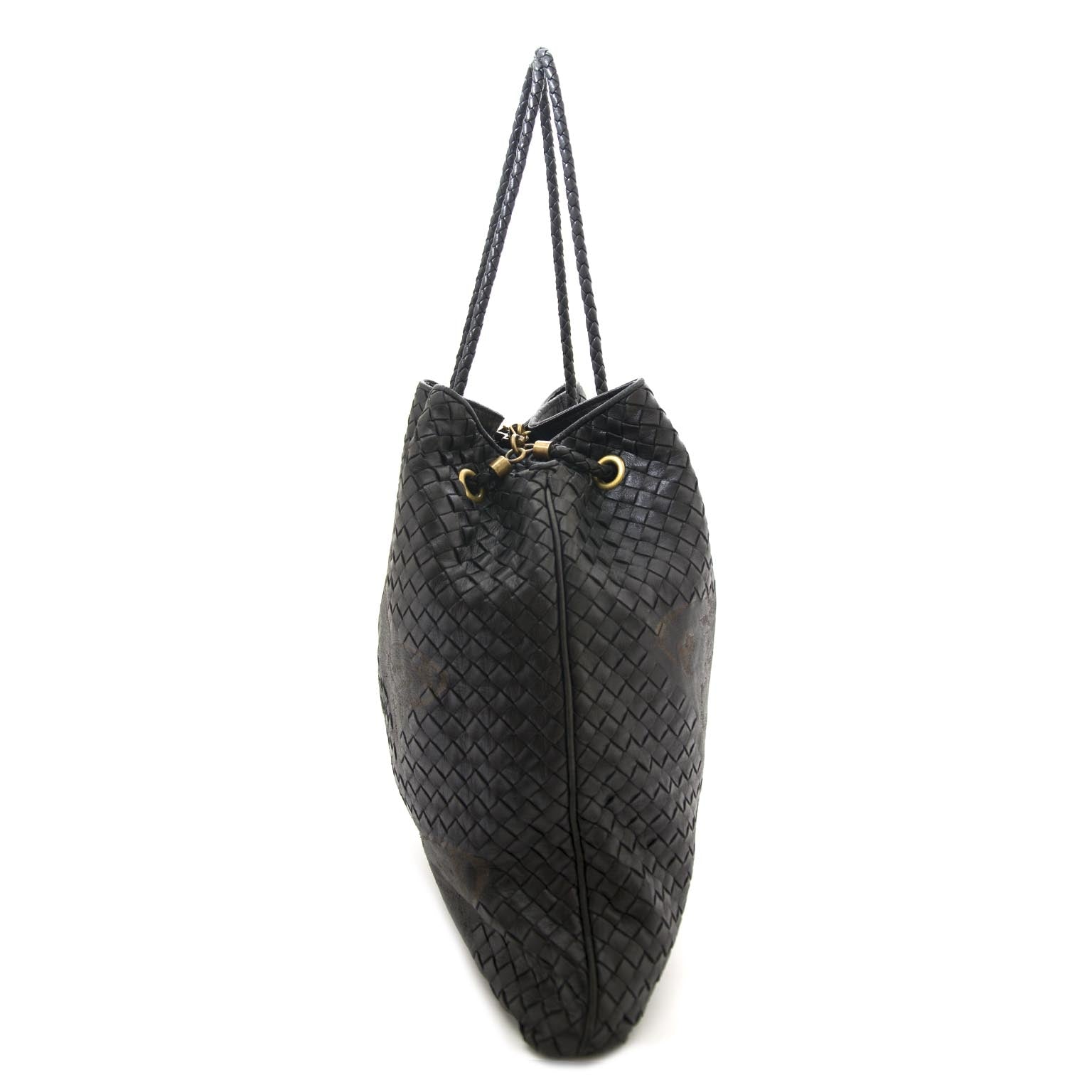 Bottega Veneta Waxed Leather Intrecciato Farfalle Drawstring Bag Nero Black nu online bij labellov.com