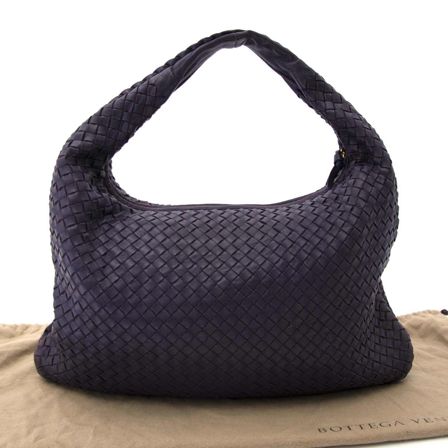 Bent u op zoek naar een authentieke Bottega Veneta Large Intrecciato Purple Leather Hobo Bag