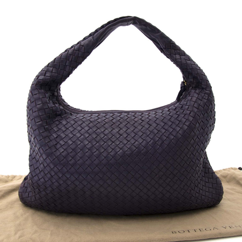 Bent u op zoek naar een authentieke Bottega Veneta Large Intrecciato Purple Leather Hobo Bag