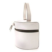 koop tweedehands Delvaux white Leather Beautycase aan een goede prijs bij labellov