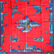 Vintage Hermès carré scarf for the best price at Labellov webshop. Safe and secure online shopping with 100% authenticity. Vintage Hermès carré foulard pour le meilleur prix.