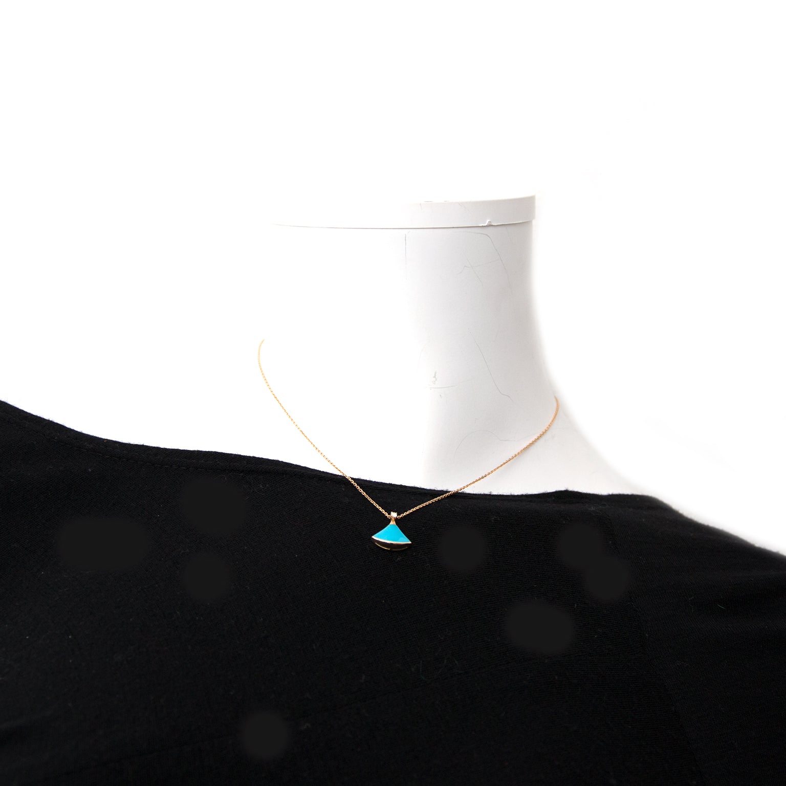 Koop uw Bulgari Diva Pink Gold Turquoise Necklace With Diamond aan de beste prijs