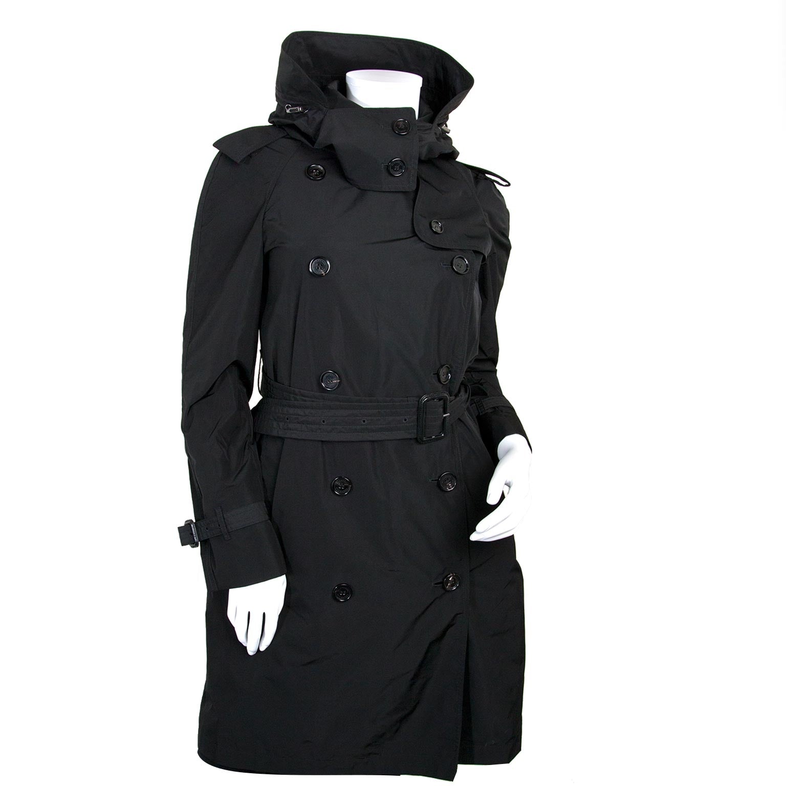 Koop en verkoop uw authentieke designer jas van burberry bij Labellov