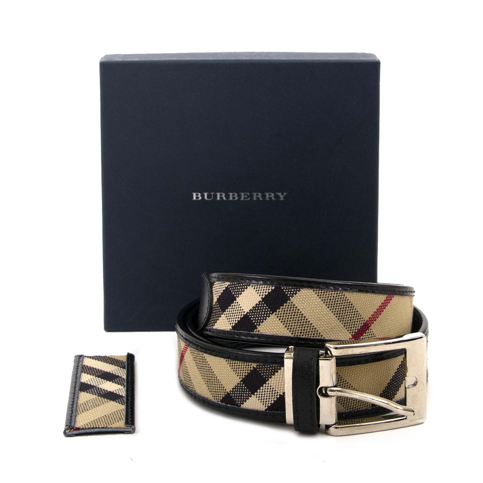 burberry beige nova check and black leather belt now for sale at labellov vintage fashion webshop belgium