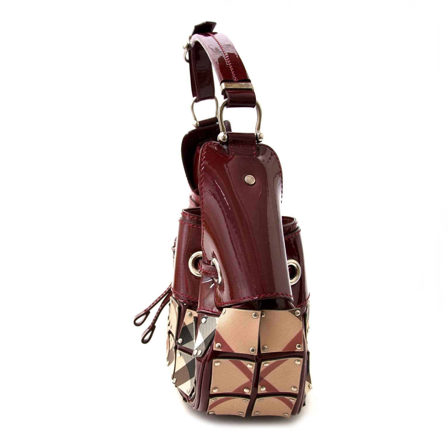 Buy your authentic Burberry bag at Labellov. safe online shopping. Koop een authentieke burberry handtas bij Labellov. Veilig online shoppen. Achetez un authentic burberry sac à main chez Labellov. Achats en ligne en toute securité.