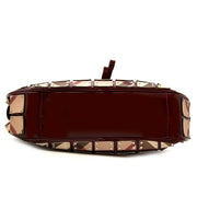 Buy an authentic burberry bag at Labellov. Safe online shopping. Koop een authentieke burberry handtas bij Labellov. Veilig online shoppen. Achetez un authentic burberry sac à main chez Labellov. Achats en ligne en toute securité.