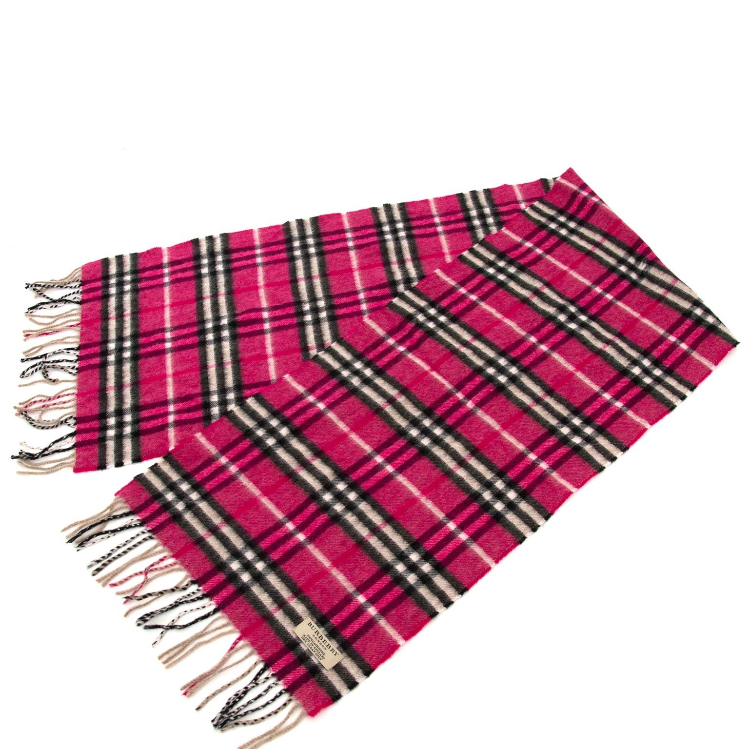authentic Burberry Pink Nova Check Cashmere Scarf now for sale at labellov antwerp for the best price