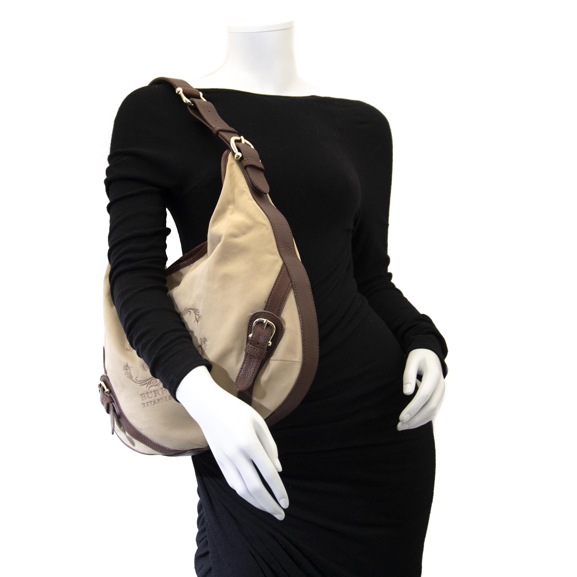 Tweedehands Burberry beige handtas bij Labellov. Veilig online winkelen