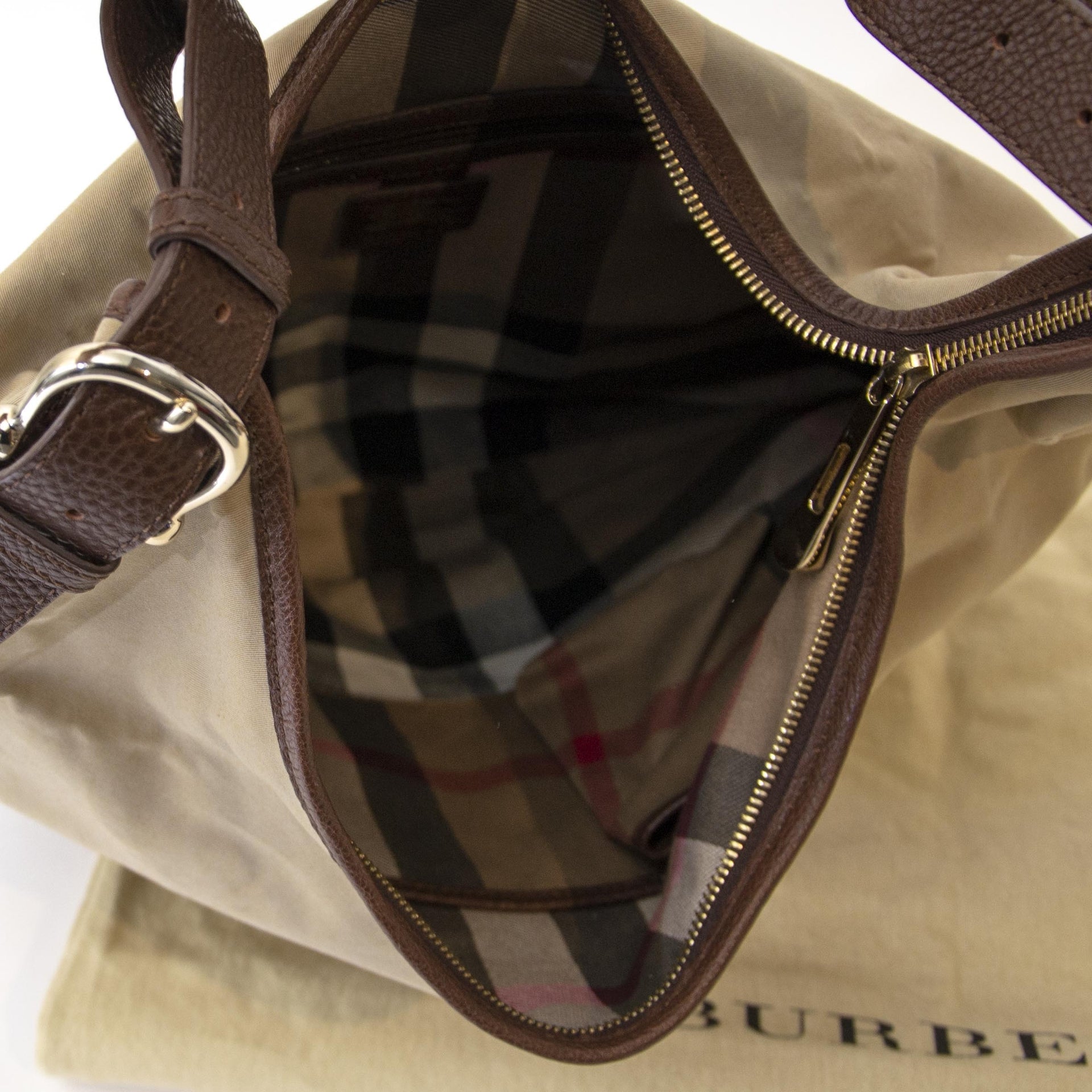 Online tweedehands Burberry handtassen kopen bij Labellov.