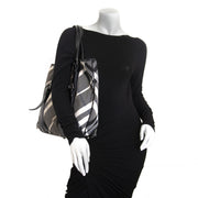 Burberry Grey Checked Shopper now for sale at labellov vintage fashion webshop belgium