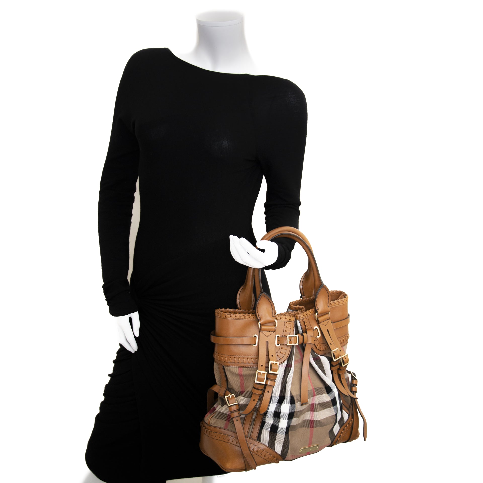 Authentic second hand vintage Burberry Classic Nova Print Tote at online webshop LabelLOV