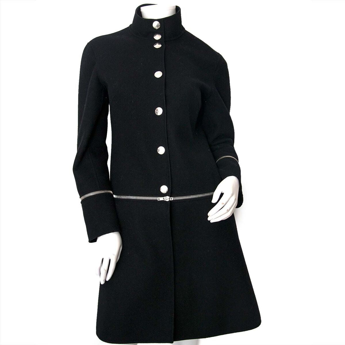 Buy an authentic secondhand Céline Black Zipper Coat at the right price at LabelLOV vintage webshop. Safe and secure online shopping.