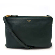 Céline Green Leather Trio Crossbody Bag Buy authentic designer Celine secondhand bags at Labellov at the best price. Safe and secure shopping. Koop tweedehands authentieke Celine tassen bij designer webwinkel labellov.