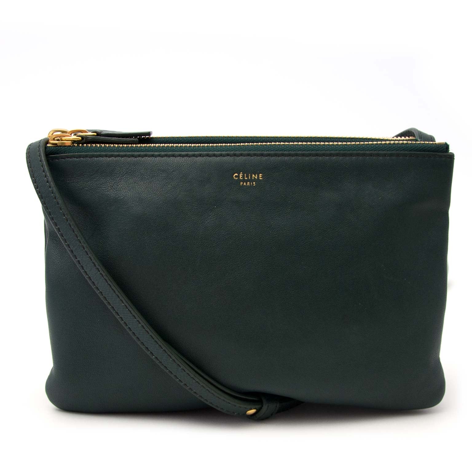 Céline Green Leather Trio Crossbody Bag Buy authentic designer Celine secondhand bags at Labellov at the best price. Safe and secure shopping. Koop tweedehands authentieke Celine tassen bij designer webwinkel labellov.
