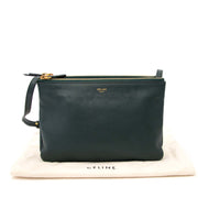 Céline Green Leather Trio Crossbody Bag Buy authentic designer Celine secondhand bags at Labellov at the best price. Safe and secure shopping. Koop tweedehands authentieke Celine tassen bij designer webwinkel labellov.
