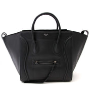 shop safe online your secondhand Celine Drummed Leather is known to hold its shape magnificently well. And not only does it hold shape through thick and thin, but is also a very durable leather and isn’t prone to scratches.