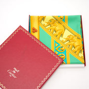 Vintage Cartier scarf for the best price at Labellov webshop. Safe and secure online shopping with 100% authenticity. Vintage Cartier foulard pour le meilleur prix.
