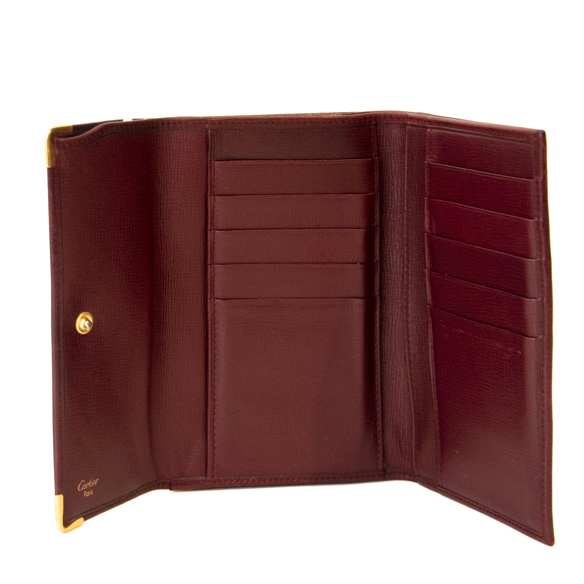 Koop een authentieke Cartier portefeuille aan de juiste prijs bij LabelLOV vintage webshop.
