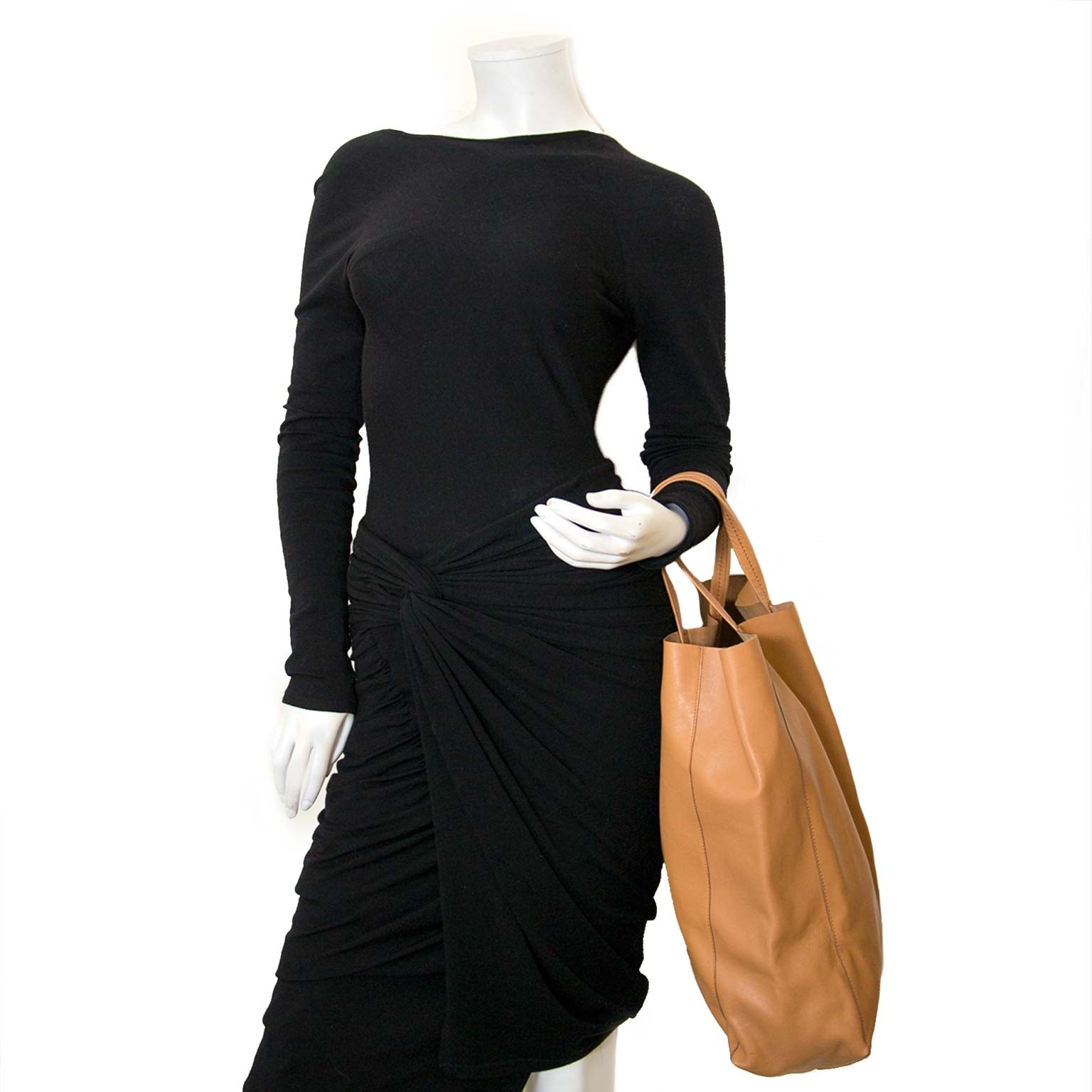 Buy céline cabas bag now online at labellov vintage fashion webshop belgium