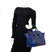 Buy authentic secondhand Celine bag at Labellov. Safe online shopping. Koop authentieke tweedehands Celine handtas bij Labellov. Veilig online shoppen. Achetez un authentic Celine sac à main usagé chez Labellov. Achats en ligne en toute securité.