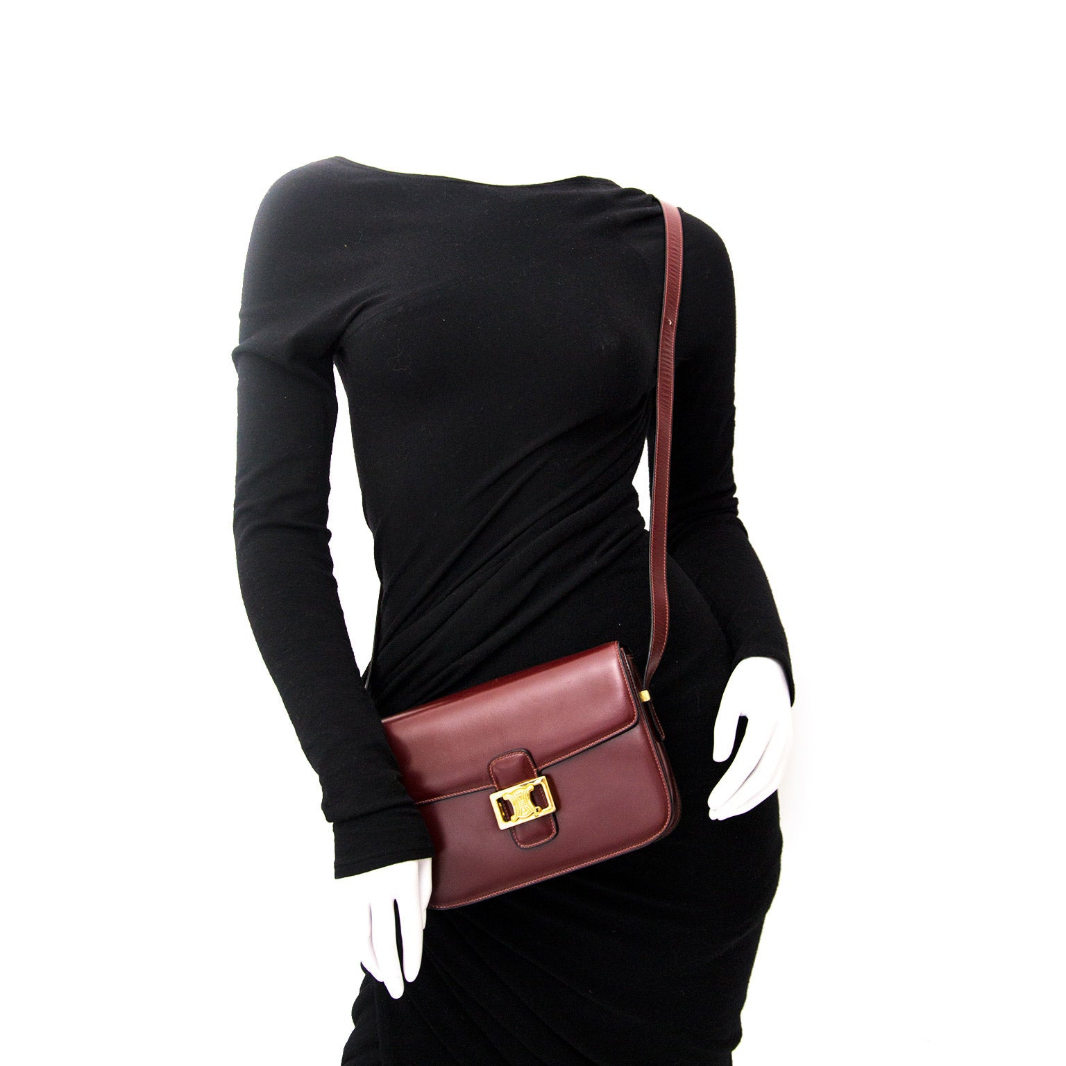 We buy and sell your Vintage Céline Burgundy Box Bag for the best price