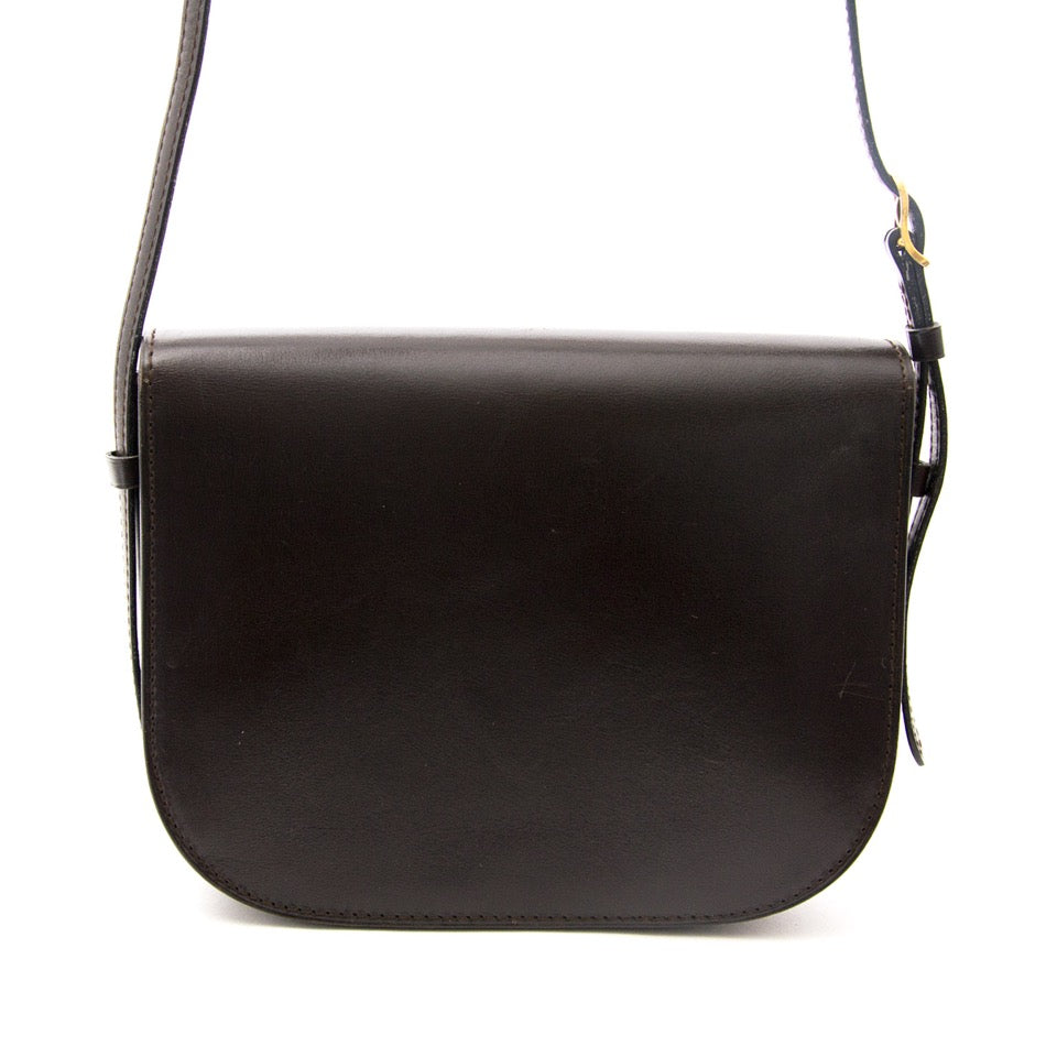 Vintage Céline shoulder bags for the best price at Labellov webshop. Safe and secure online shopping with 100% authenticity. Vintage Céline sac à epaule pour le meilleur prix.
